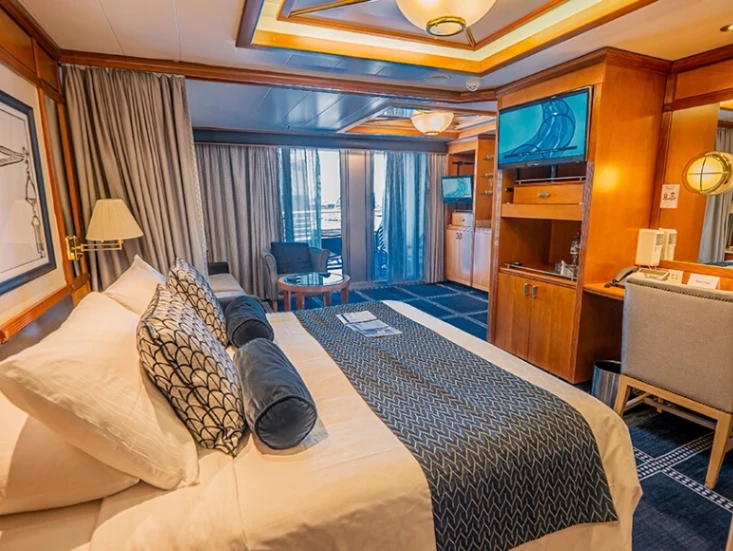 Nhà hát trên du thuyền Star Voyager